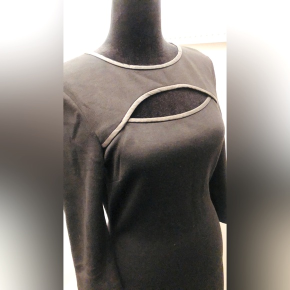 ST JOHN Milano Knit Cocktail Dress. - Picture 7 of 7